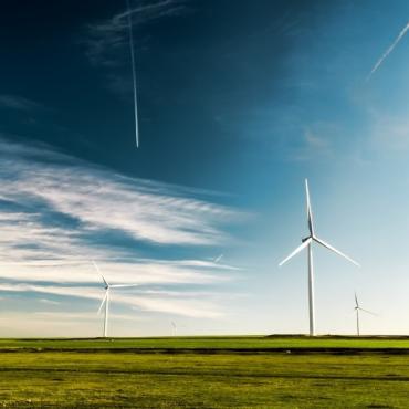 Differences between renewable and non-renewable energy